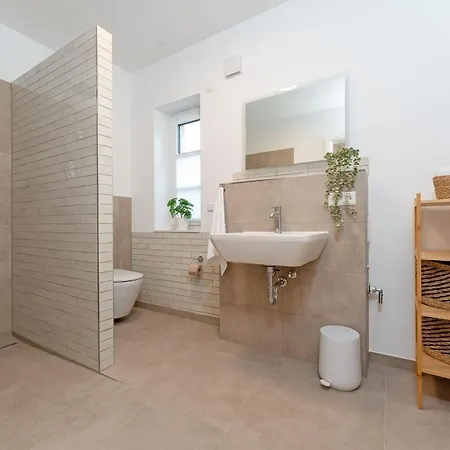 Am Feldweg 8 Luettn Kombuese