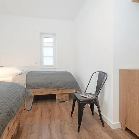 Am Feldweg 8 Luettn Kombuese Апартаменты Sussau