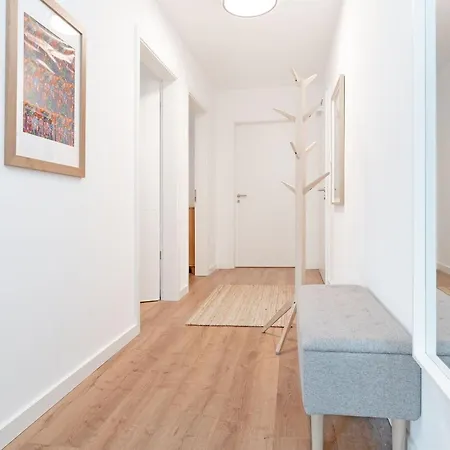 Апартаменты Am Feldweg 8 Luettn Kombuese *