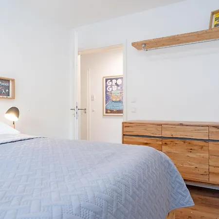 Apartment Am Feldweg 8 Luettn Kombuese