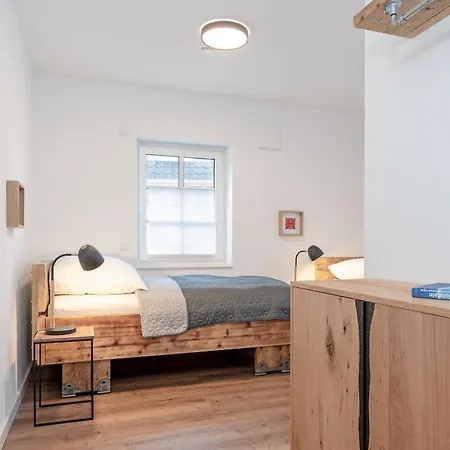 Апартаменты Am Feldweg 8 Luettn Kombuese *